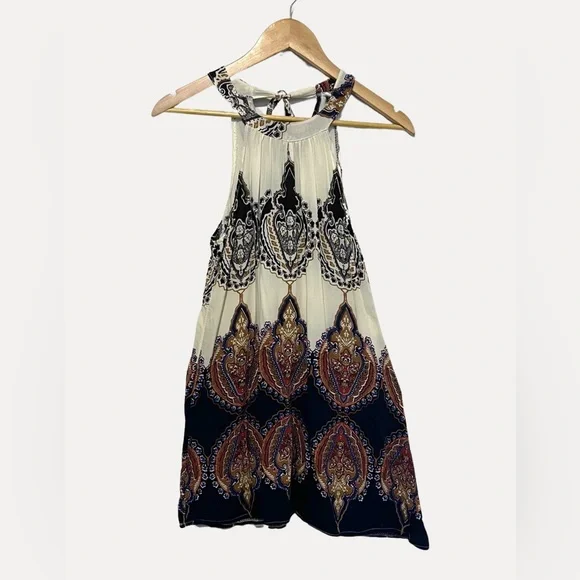 Halter Top - Picture 2 of 2